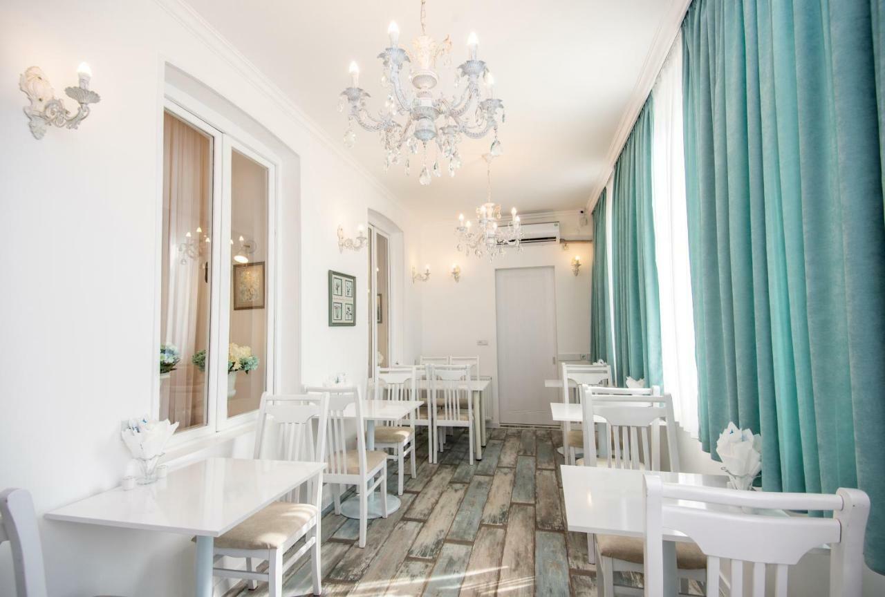 Lowell Hotel Tbilisi ภายนอก รูปภาพ