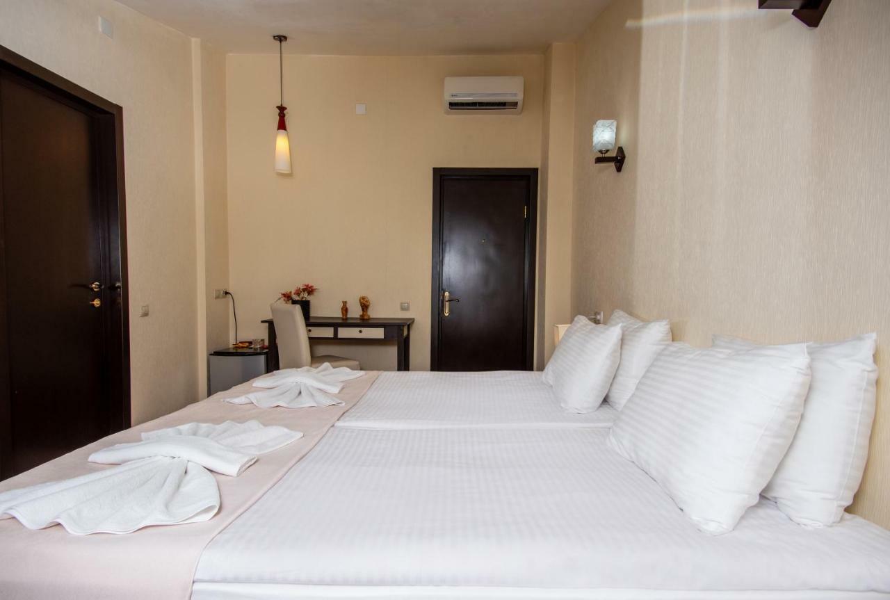 Lowell Hotel Tbilisi ภายนอก รูปภาพ