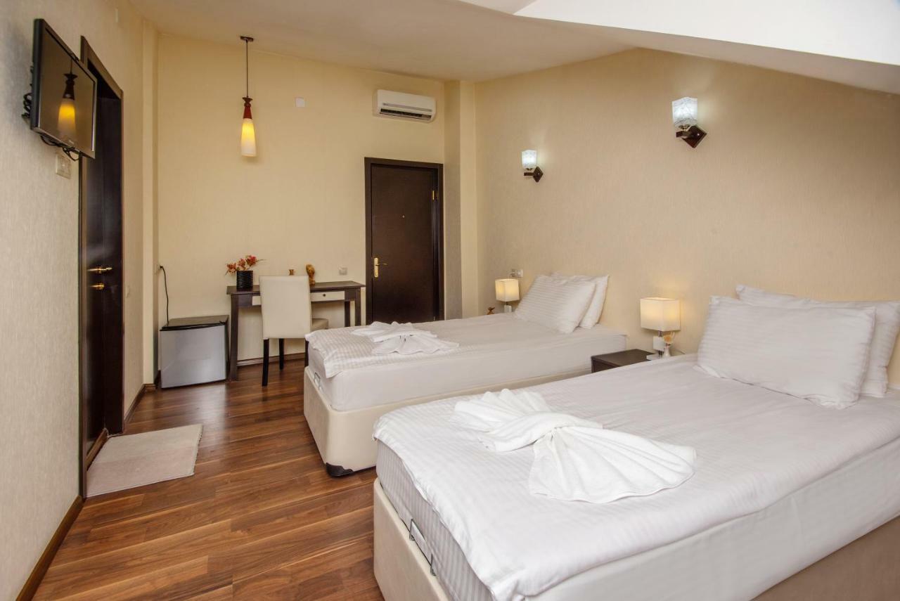 Lowell Hotel Tbilisi ภายนอก รูปภาพ