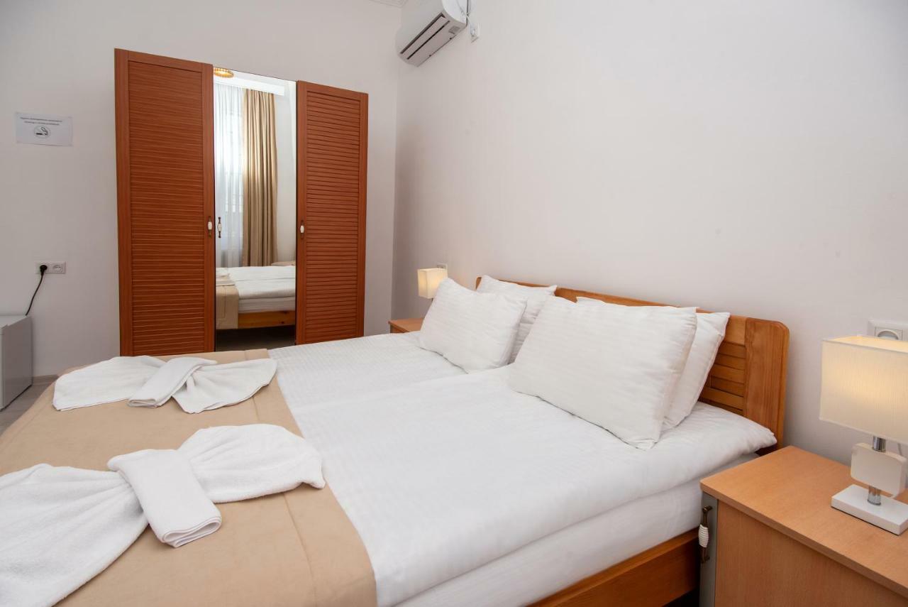 Lowell Hotel Tbilisi ภายนอก รูปภาพ