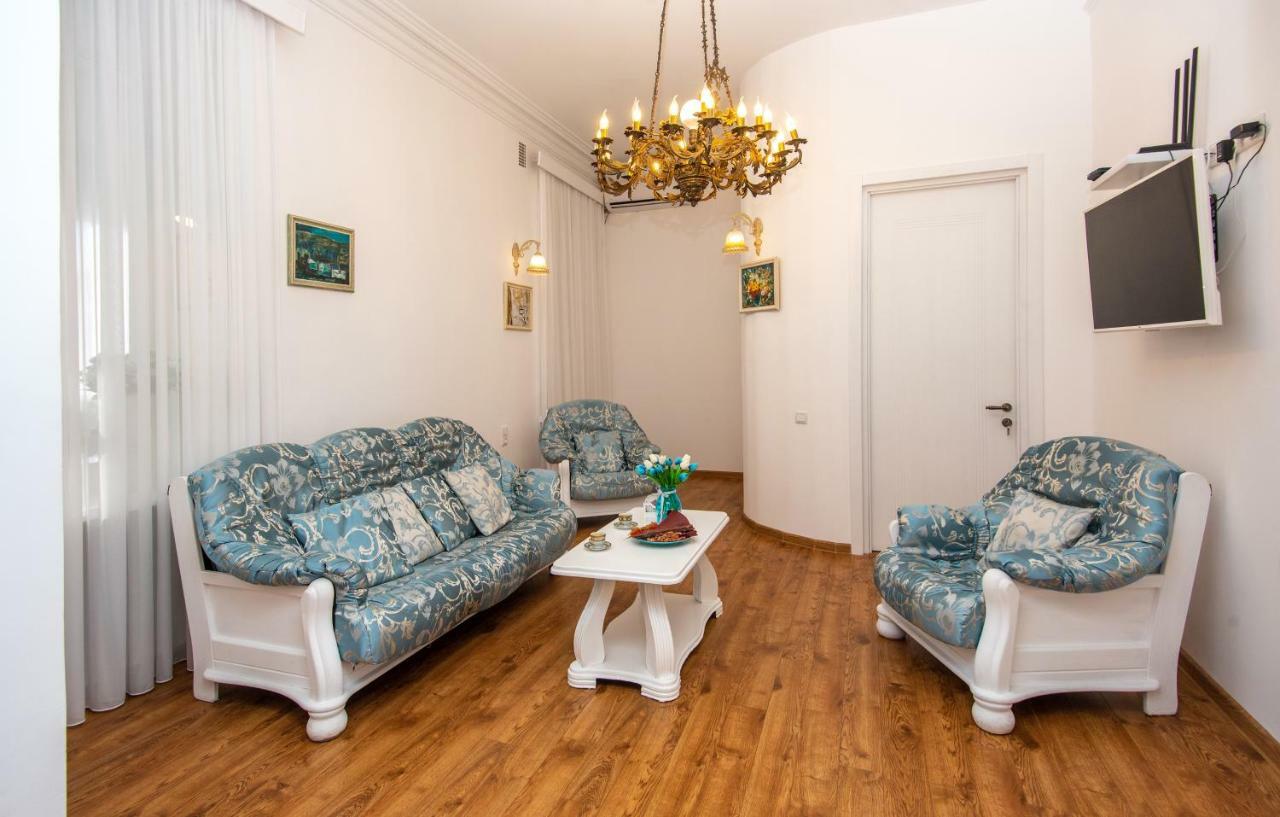 Lowell Hotel Tbilisi ภายนอก รูปภาพ